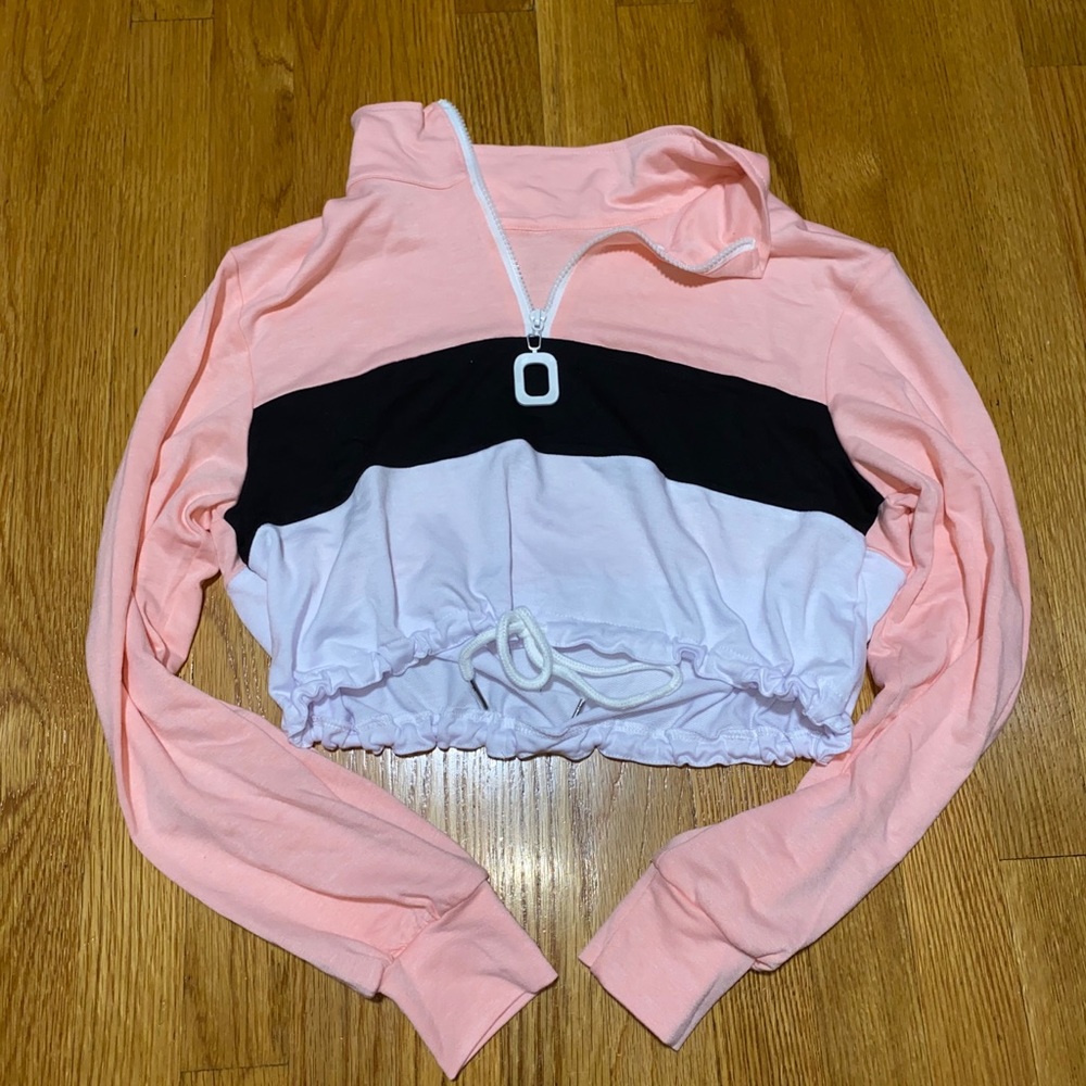 Cropped quarter zip